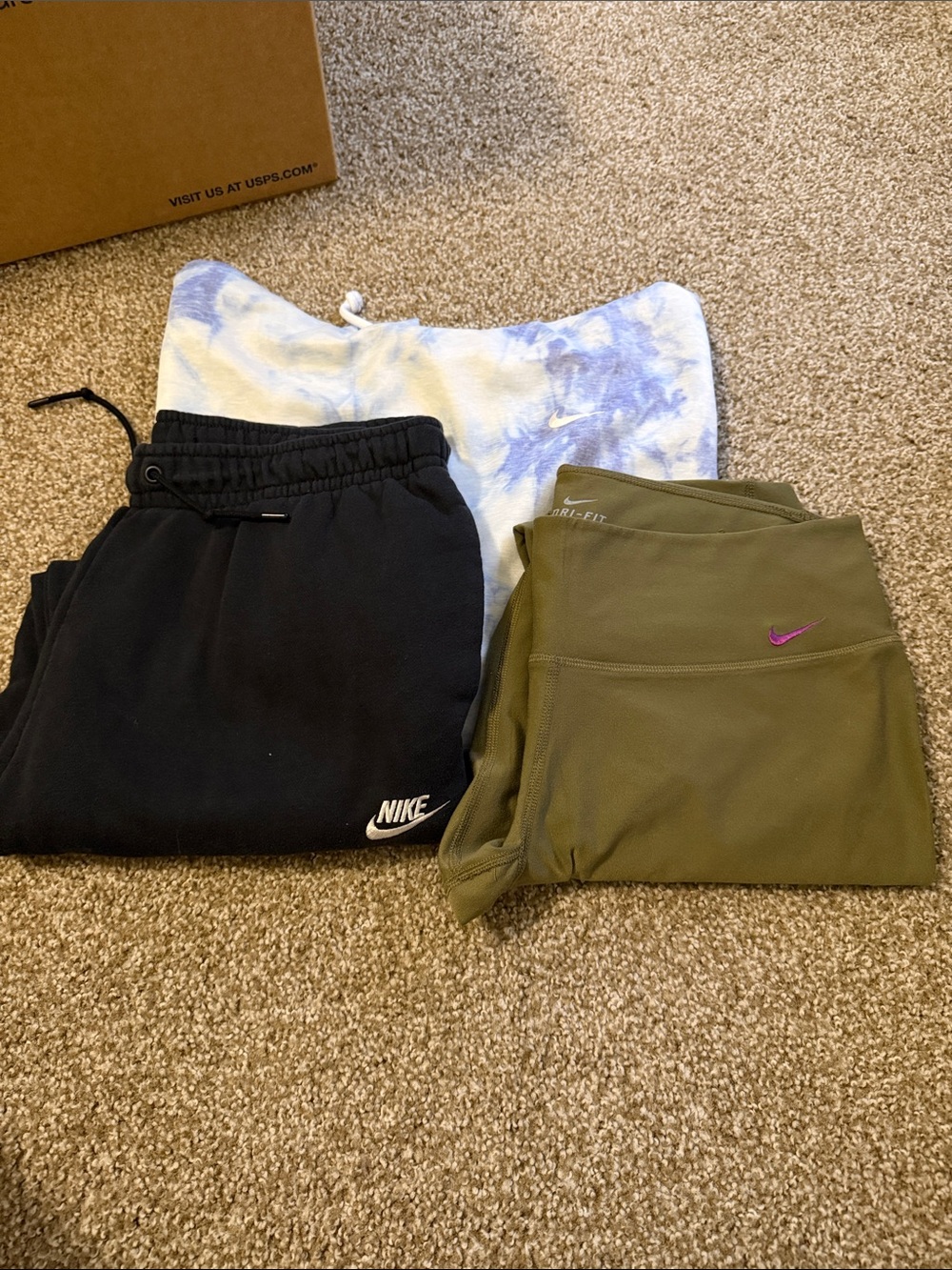 💥BUNDLE💥 Nike Activewear - 3 Piece